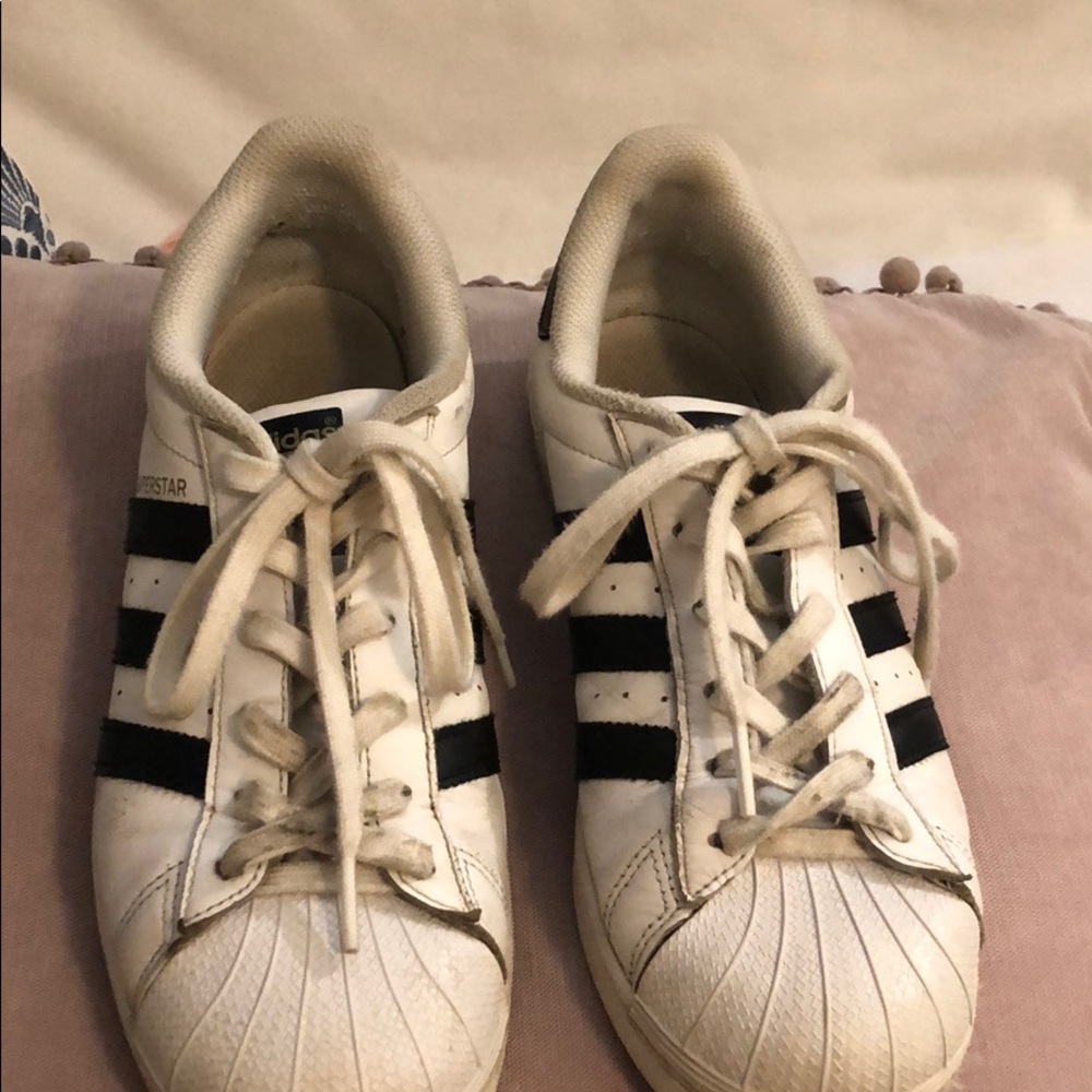 Adidas super star white shoes